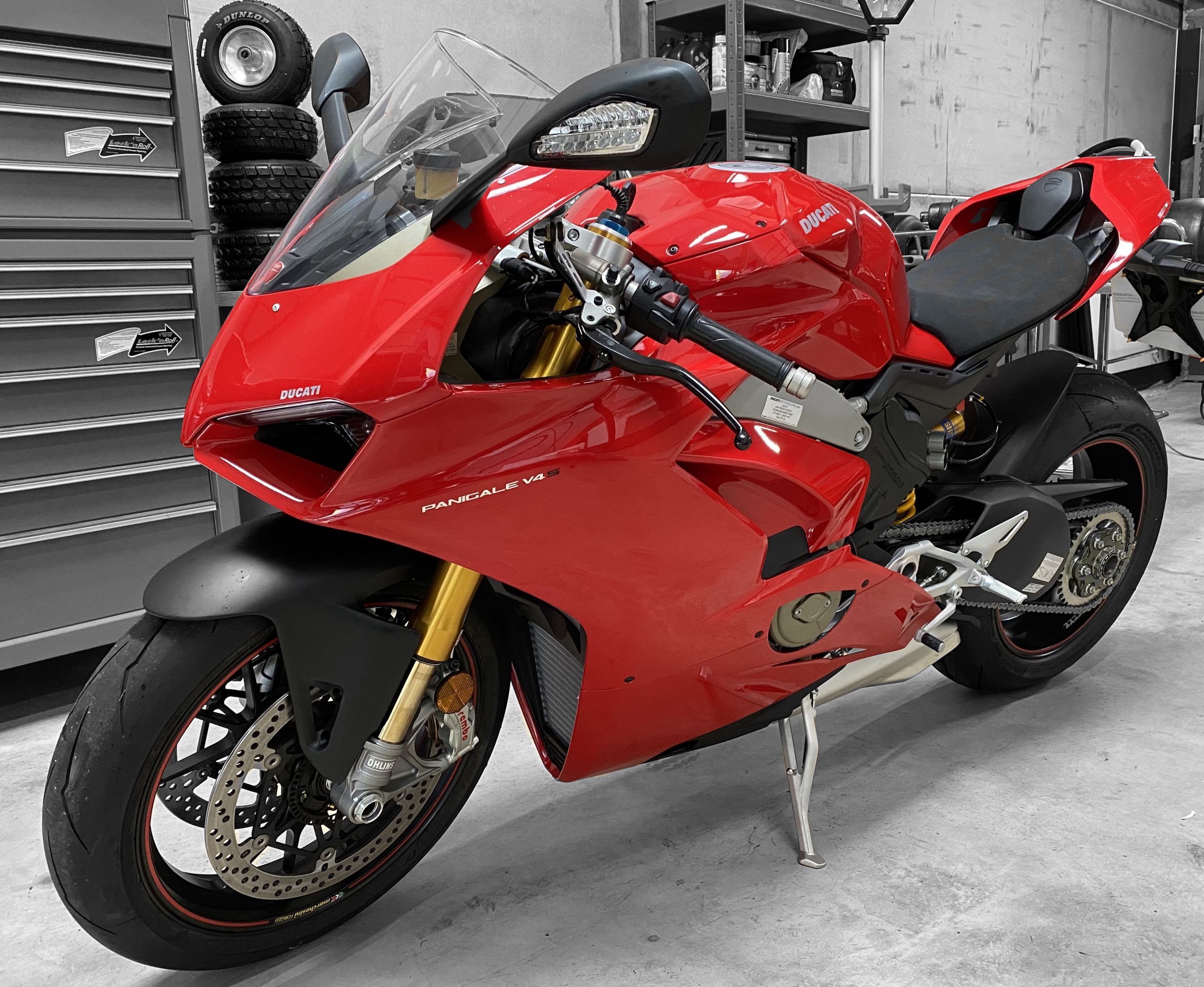 Red Ducati Panigale V4S Full PPF