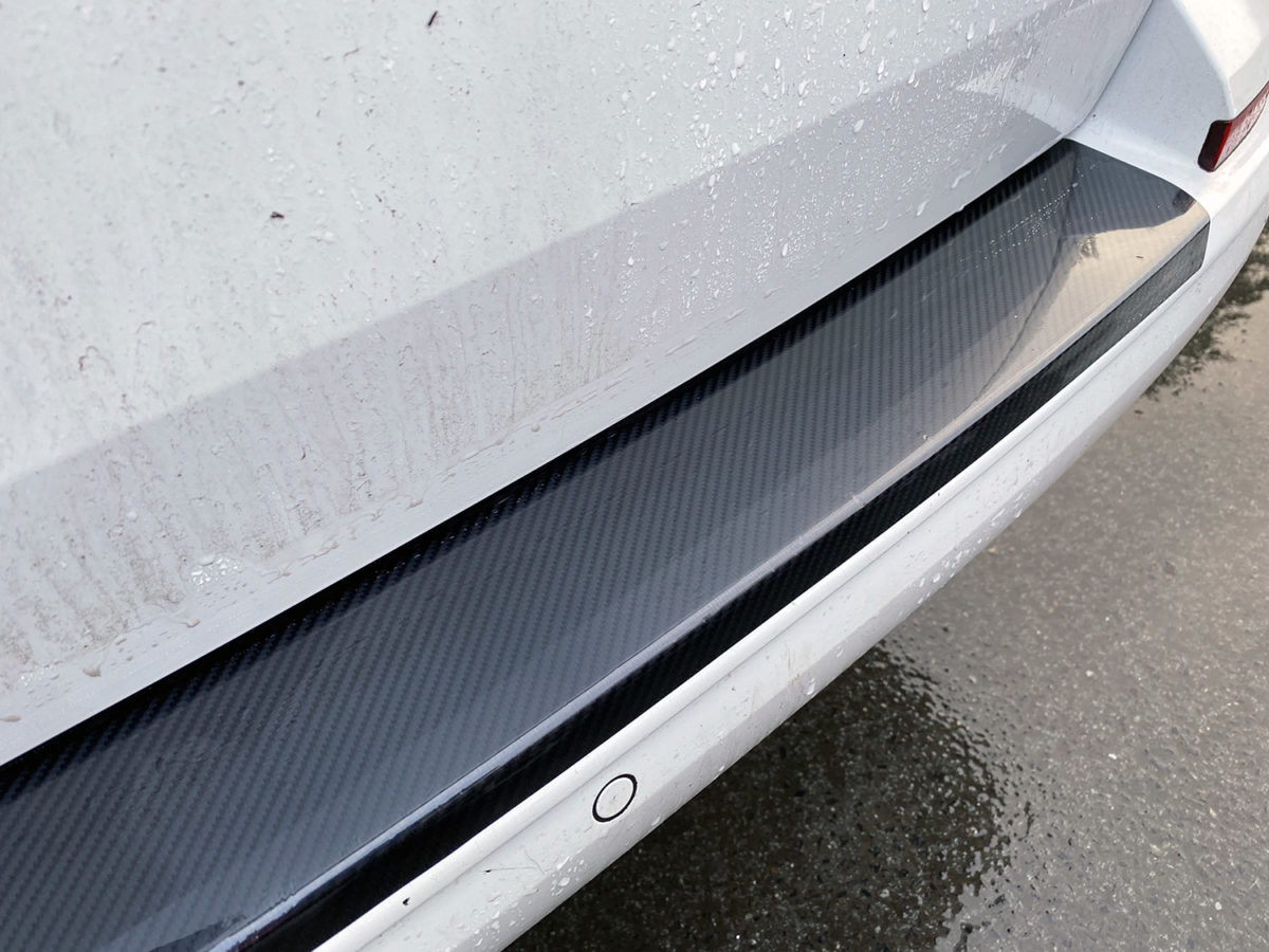 ArmourFactory VW Transporter Carbon Rear Bumper Edge Protector